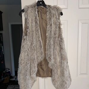 Women's Faux Fur Vest - Gray